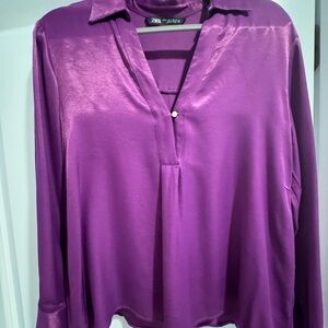 Gorgeous plum silky V-neck blouse from Zara!